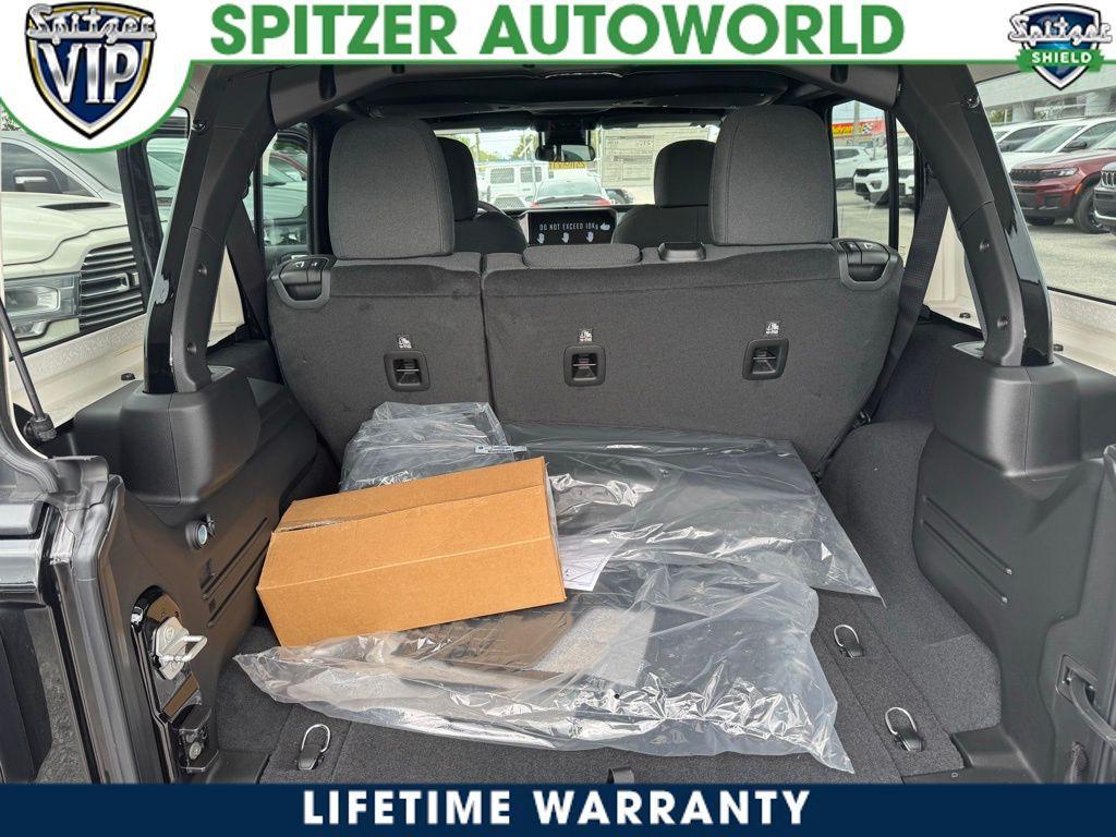 new 2025 Jeep Wrangler car, priced at $47,279