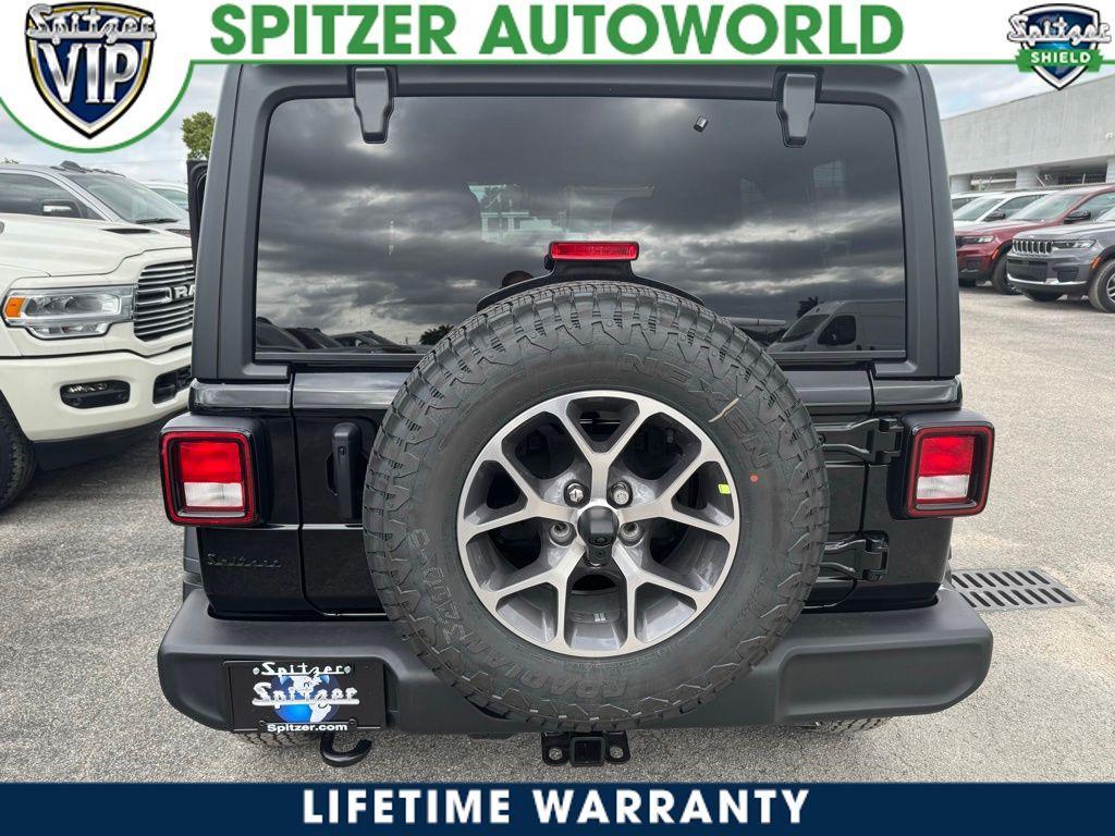 new 2025 Jeep Wrangler car, priced at $47,279