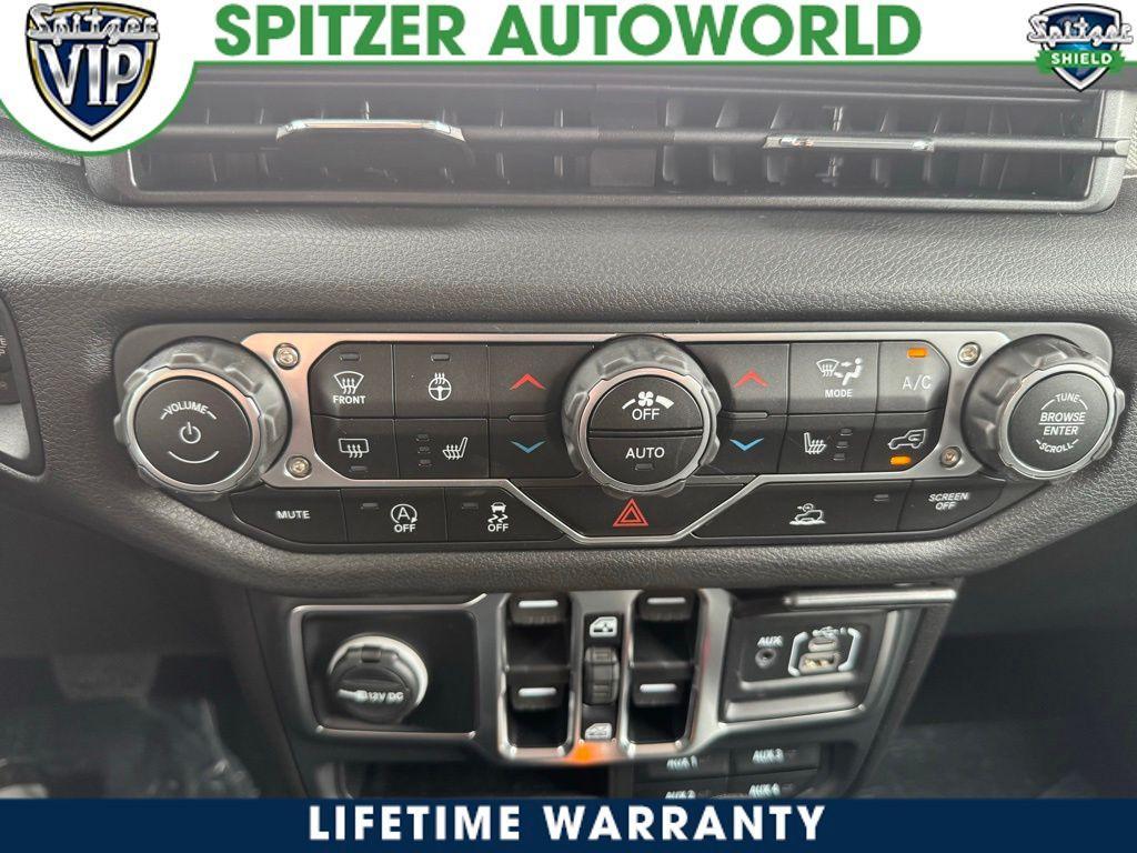 new 2025 Jeep Wrangler car, priced at $47,279