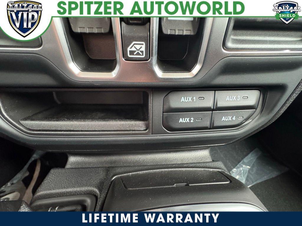 new 2025 Jeep Wrangler car, priced at $47,279