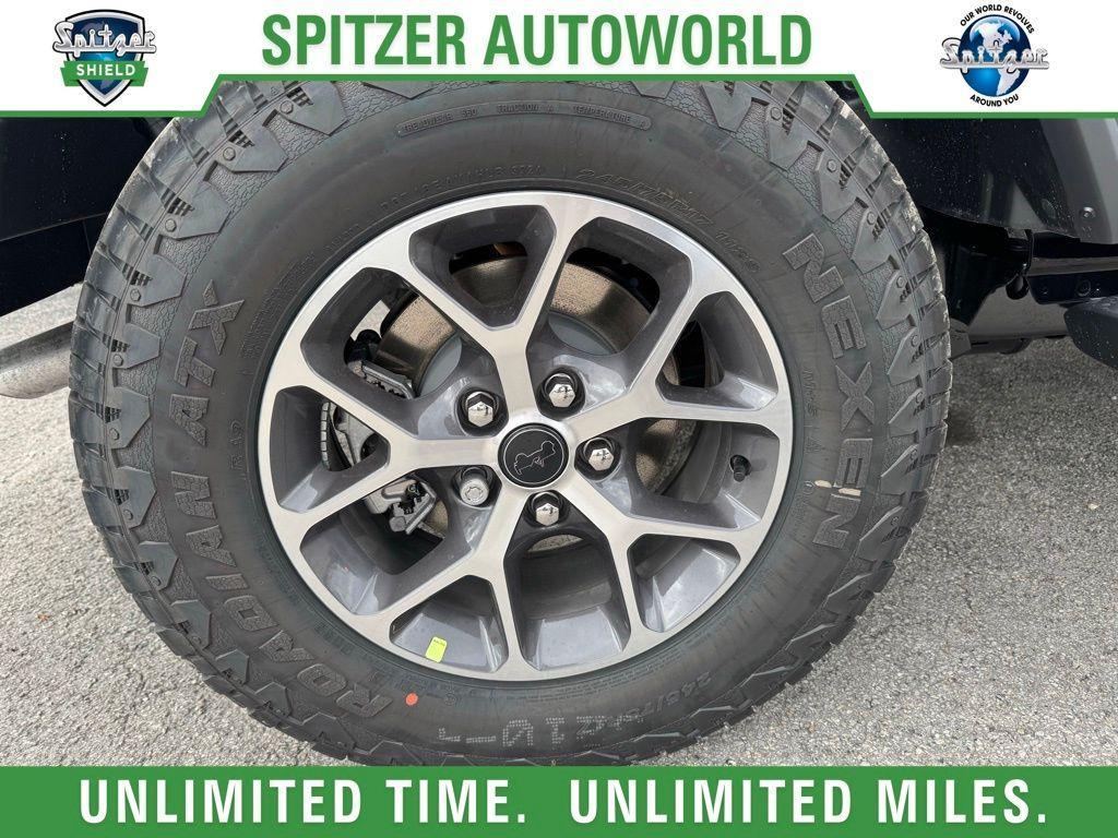 new 2025 Jeep Wrangler car, priced at $47,279