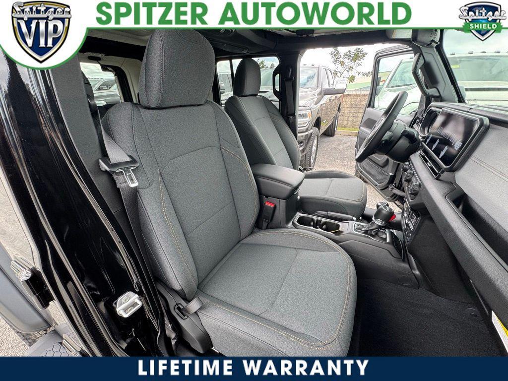 new 2025 Jeep Wrangler car, priced at $47,279