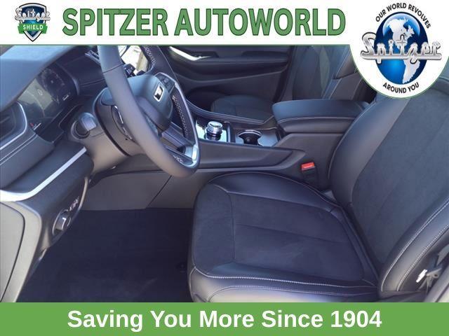 new 2024 Jeep Grand Cherokee L car, priced at $42,995