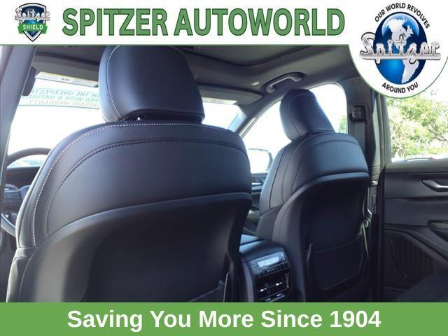 new 2024 Jeep Grand Cherokee L car, priced at $42,995