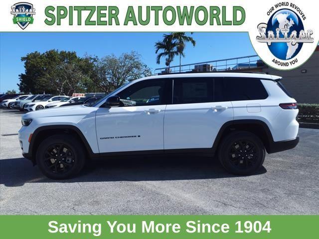 new 2024 Jeep Grand Cherokee L car, priced at $42,995