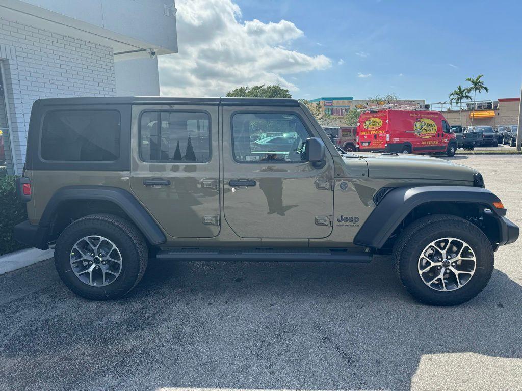 new 2025 Jeep Wrangler car, priced at $47,775