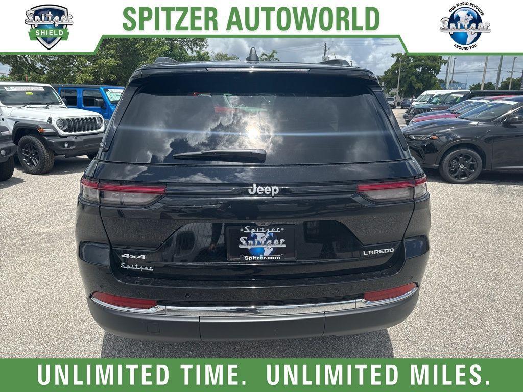 new 2025 Jeep Grand Cherokee car, priced at $35,725
