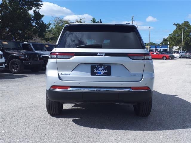 new 2025 Jeep Grand Cherokee car, priced at $39,425