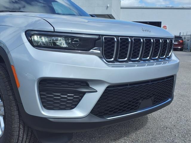 new 2025 Jeep Grand Cherokee car, priced at $39,425