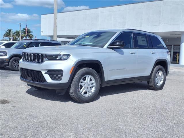 new 2025 Jeep Grand Cherokee car, priced at $39,425