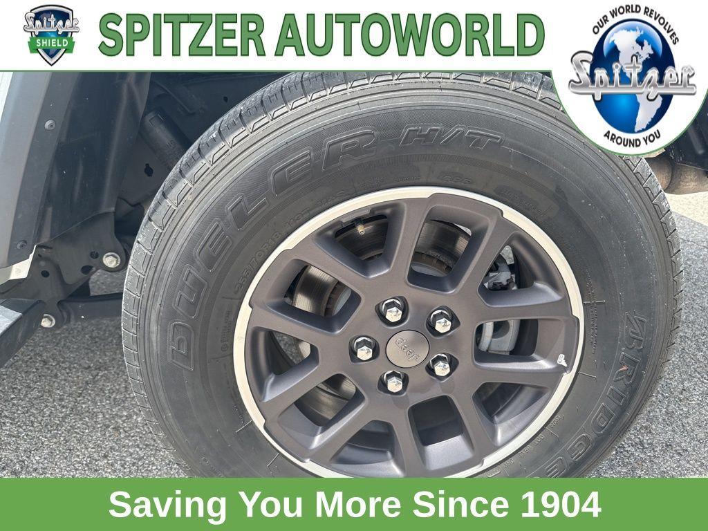 used 2023 Jeep Gladiator car, priced at $28,991