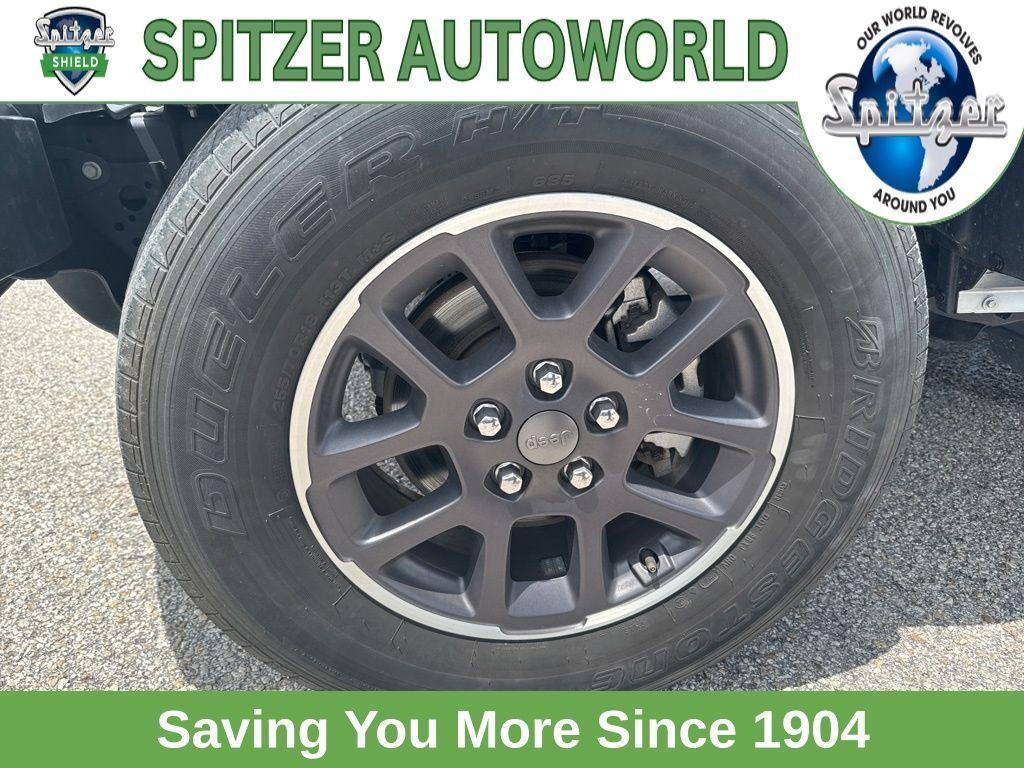 used 2023 Jeep Gladiator car, priced at $28,991