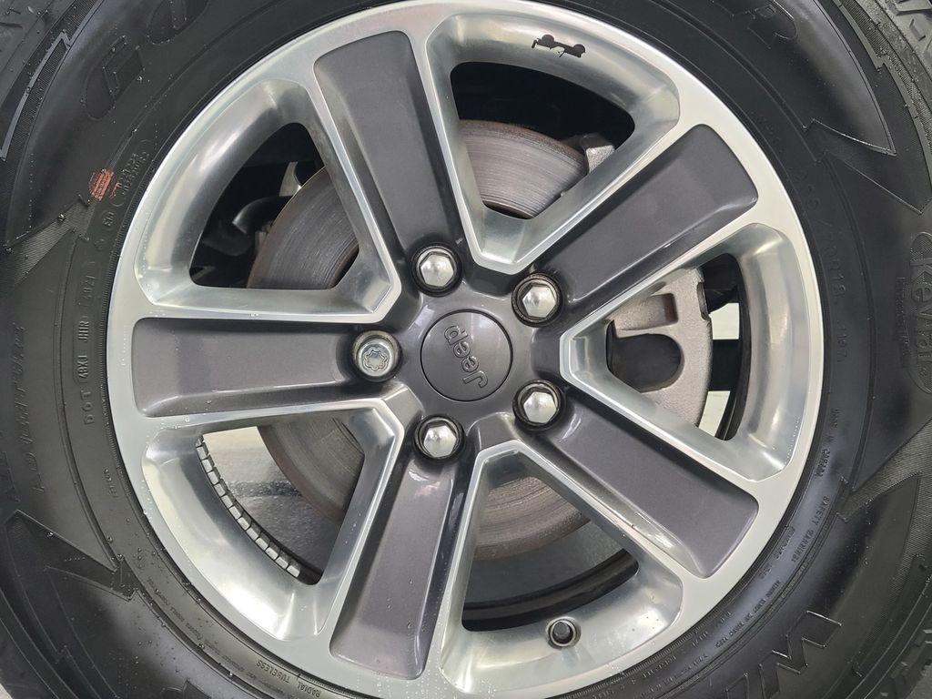 used 2021 Jeep Wrangler Unlimited car, priced at $28,174