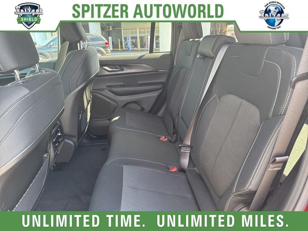 new 2025 Jeep Grand Cherokee car, priced at $35,729