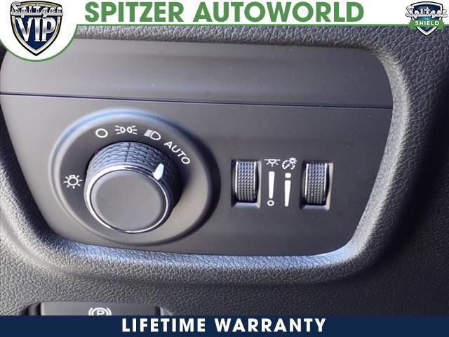 new 2024 Jeep Grand Cherokee L car, priced at $35,895