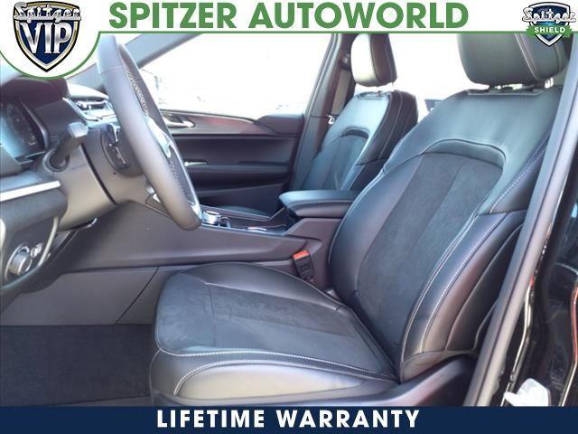 new 2024 Jeep Grand Cherokee L car, priced at $35,895