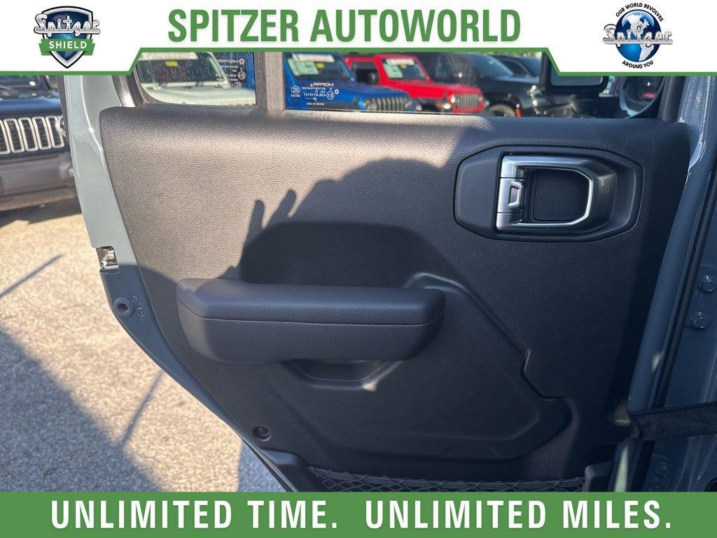 new 2025 Jeep Wrangler car, priced at $52,479