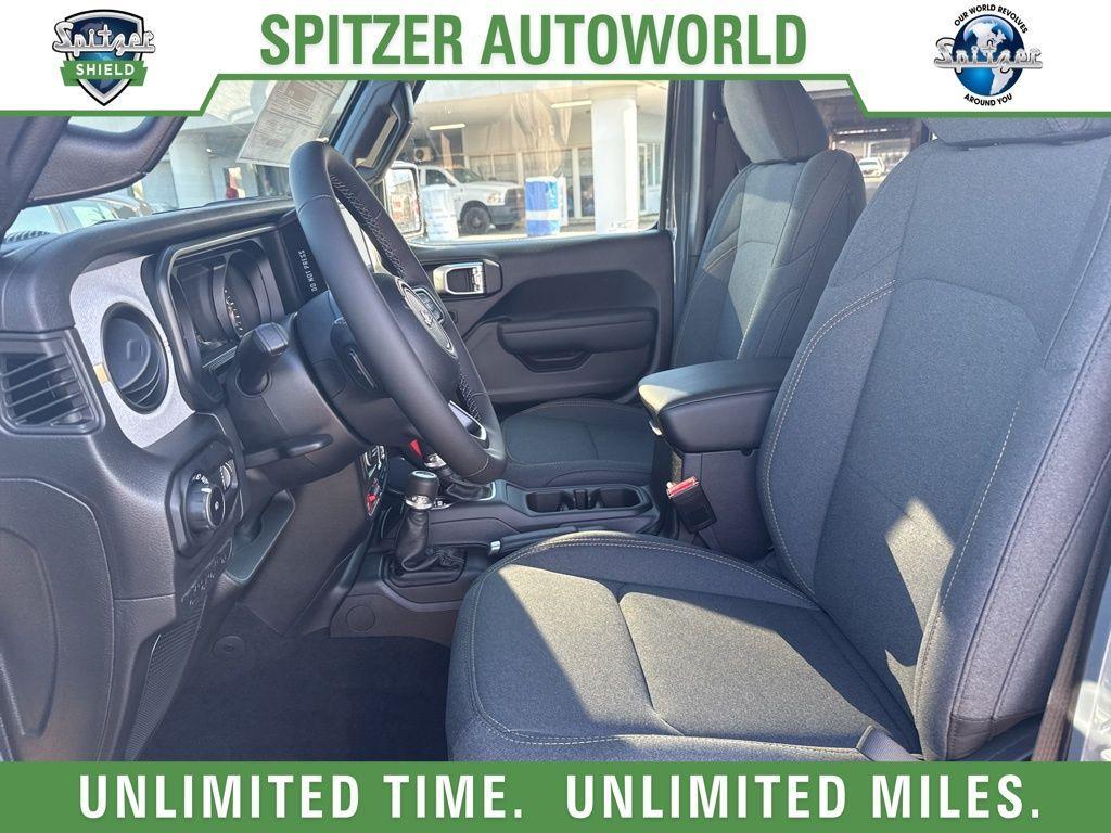 new 2025 Jeep Wrangler car, priced at $52,479