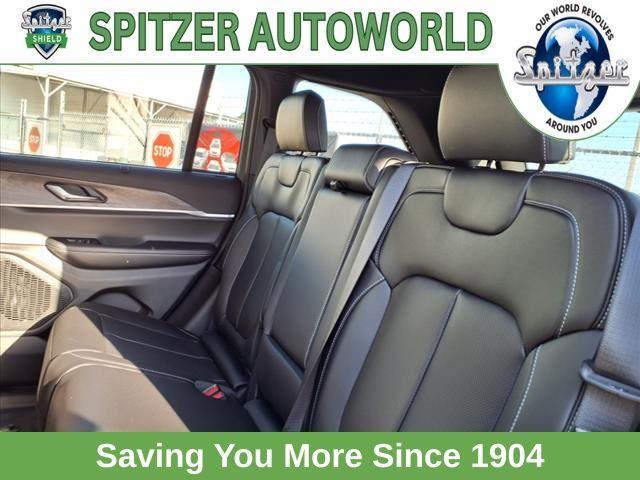 new 2025 Jeep Grand Cherokee car, priced at $52,249