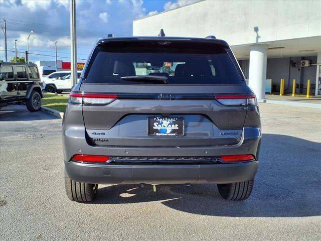 new 2025 Jeep Grand Cherokee car, priced at $56,455