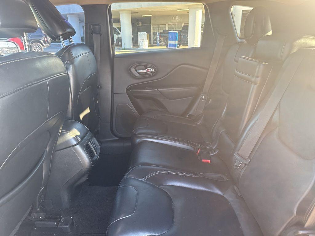 used 2015 Jeep Cherokee car, priced at $8,391