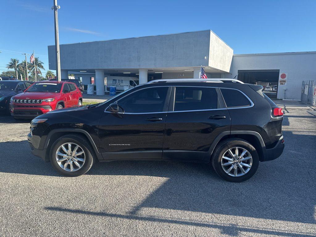 used 2015 Jeep Cherokee car, priced at $8,391