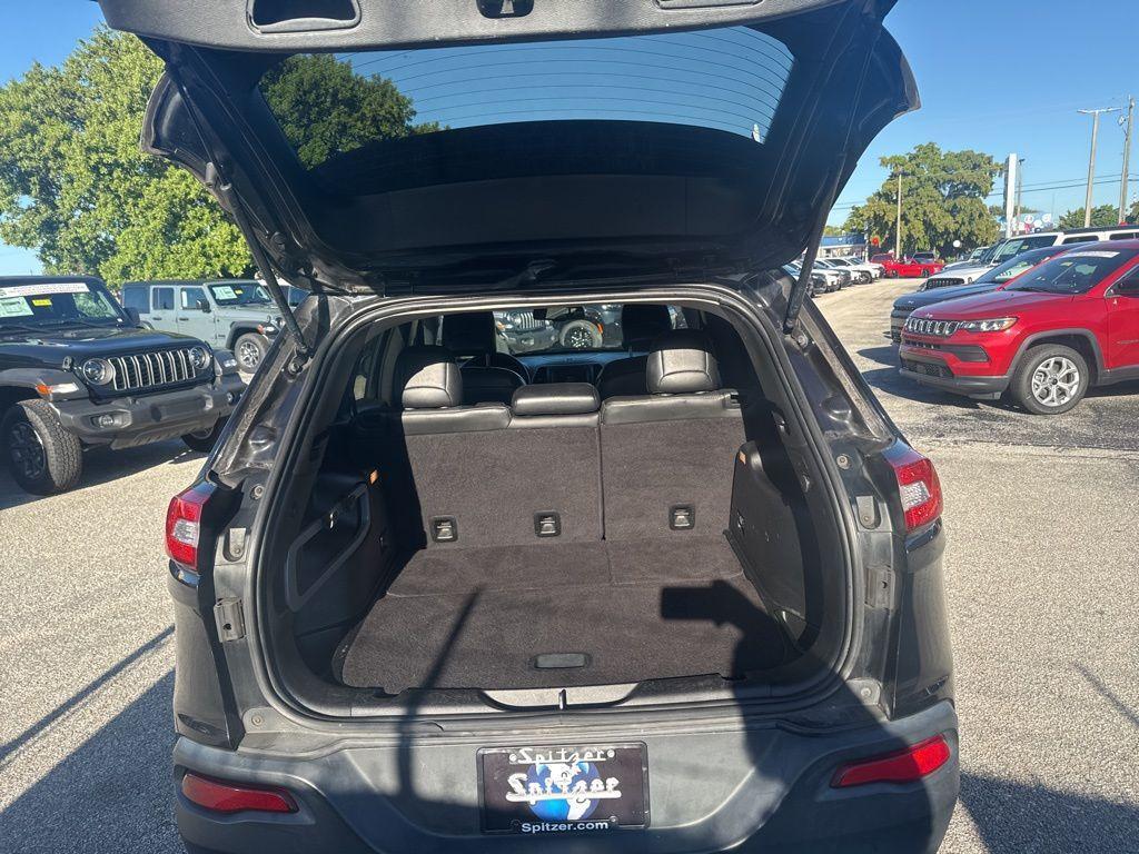 used 2015 Jeep Cherokee car, priced at $8,391