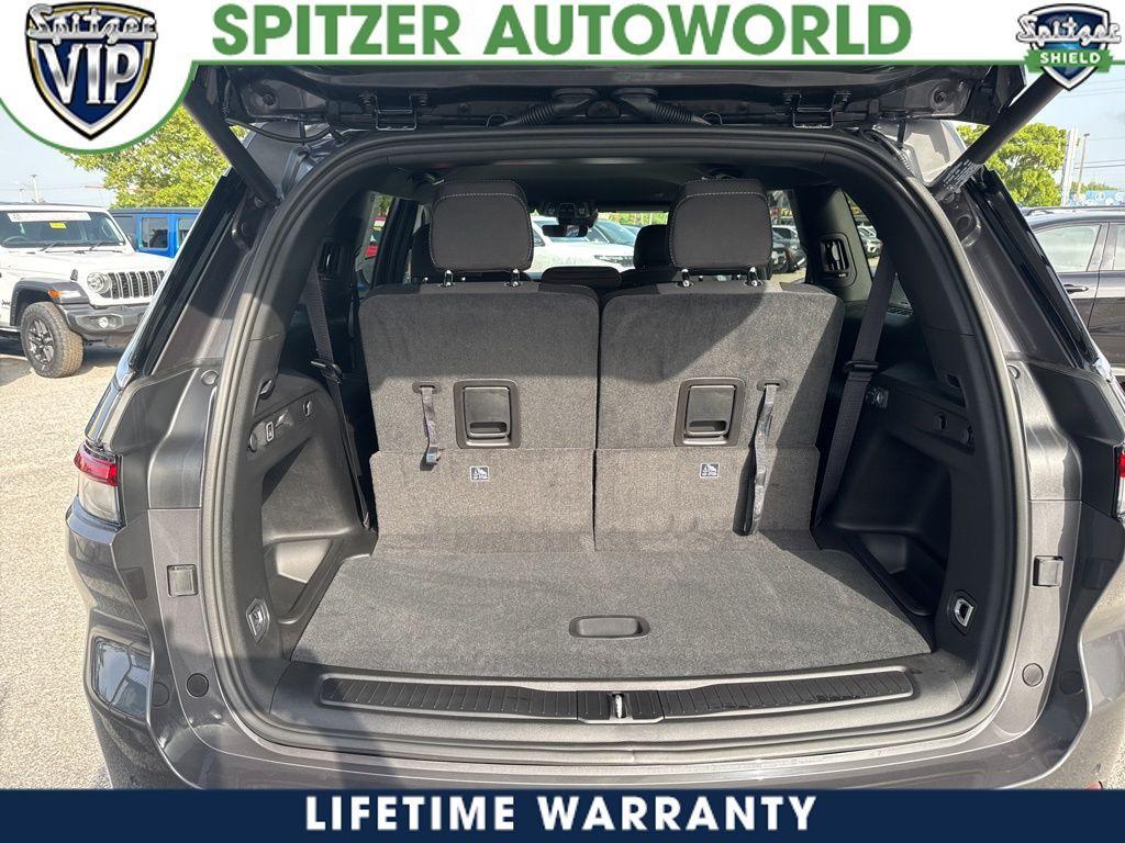 new 2025 Jeep Grand Cherokee L car, priced at $37,995