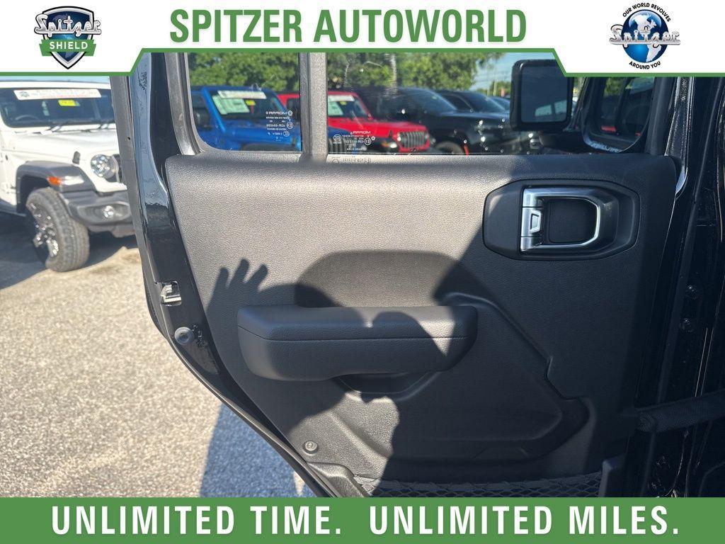 new 2025 Jeep Wrangler car, priced at $52,479