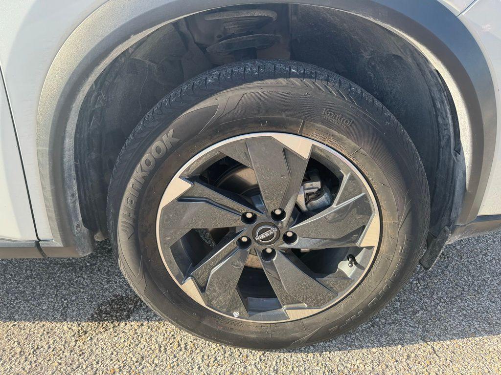 used 2024 Nissan Rogue car, priced at $24,371