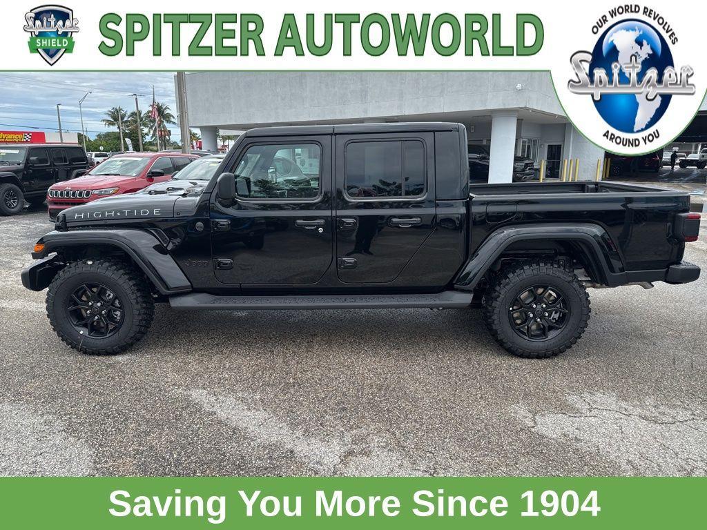 new 2025 Jeep Gladiator car, priced at $45,975