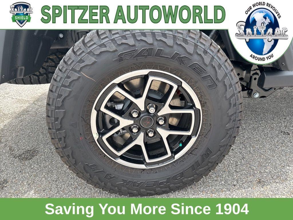 new 2025 Jeep Gladiator car, priced at $47,729