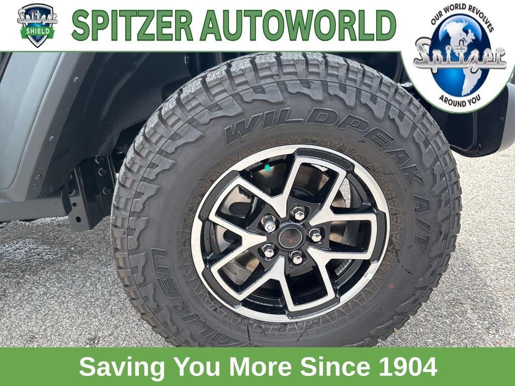 new 2025 Jeep Gladiator car, priced at $47,729