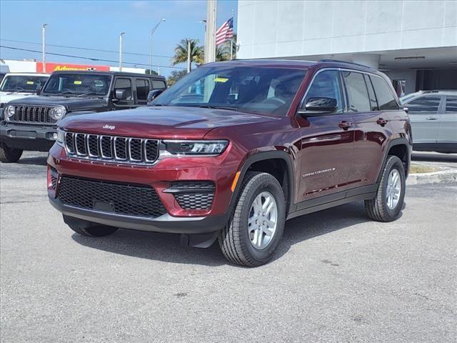 new 2025 Jeep Grand Cherokee car, priced at $44,215