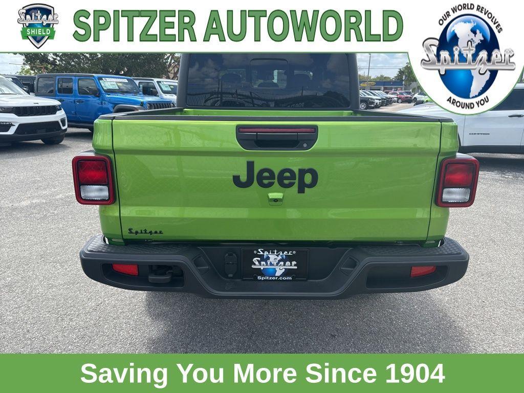 new 2025 Jeep Gladiator car, priced at $45,885