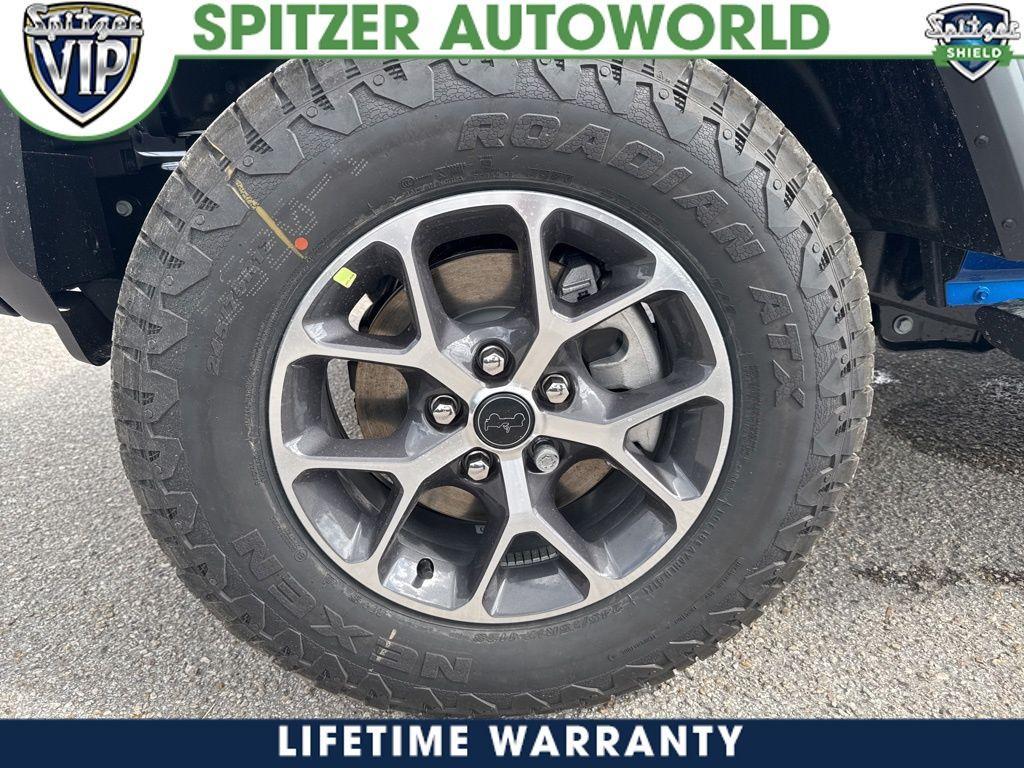 new 2025 Jeep Wrangler car, priced at $51,049