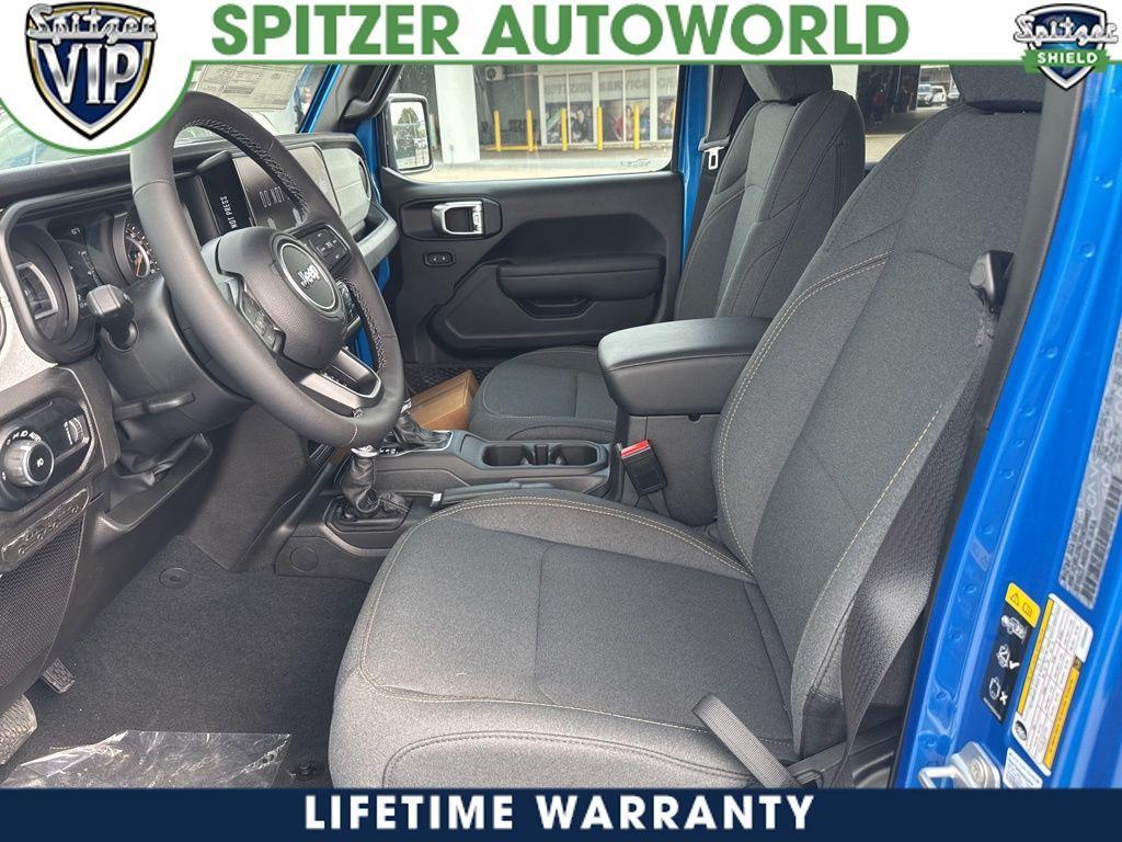 new 2025 Jeep Wrangler car, priced at $51,049