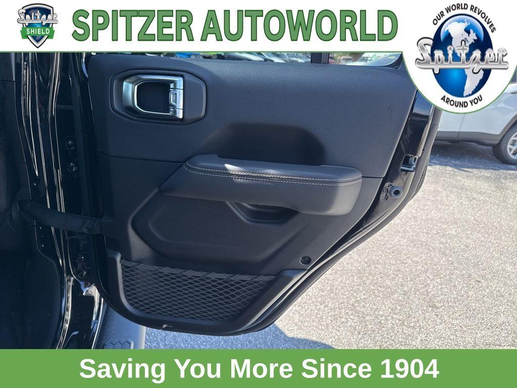 new 2025 Jeep Wrangler car, priced at $58,379