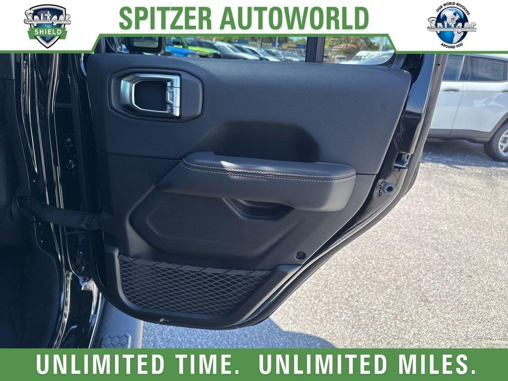 new 2025 Jeep Wrangler car, priced at $58,470