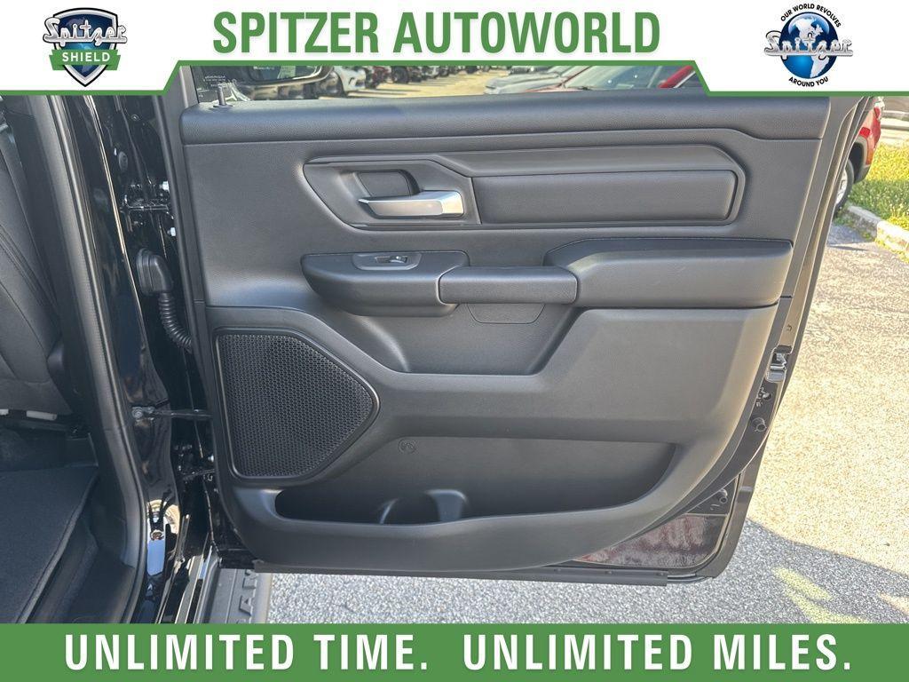 new 2025 Ram 1500 car