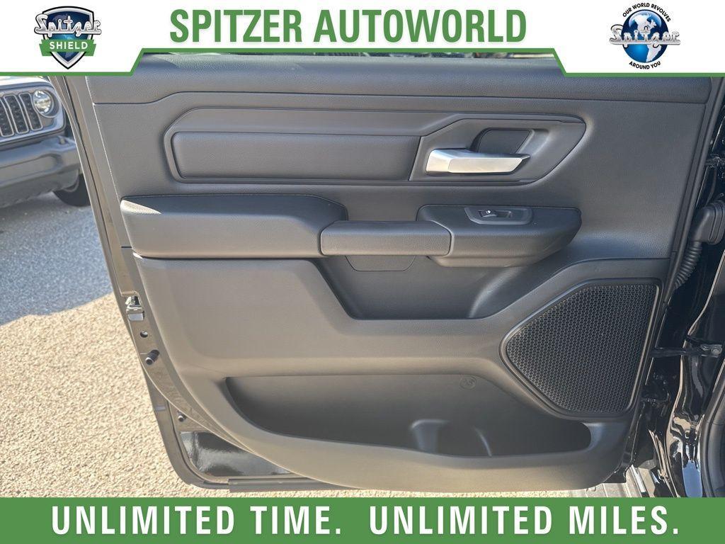 new 2025 Ram 1500 car