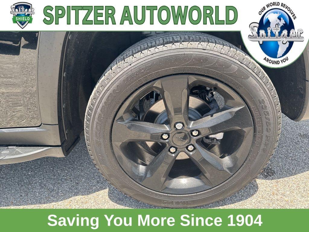 used 2025 Jeep Grand Cherokee car, priced at $38,691