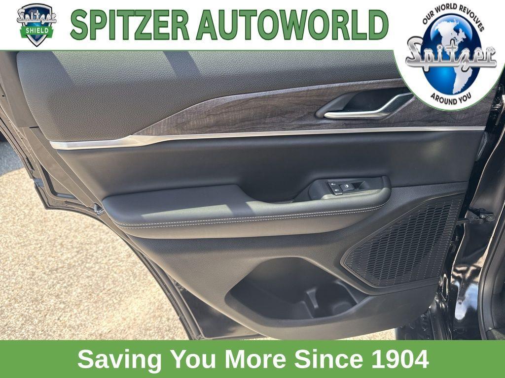 used 2025 Jeep Grand Cherokee car, priced at $38,691