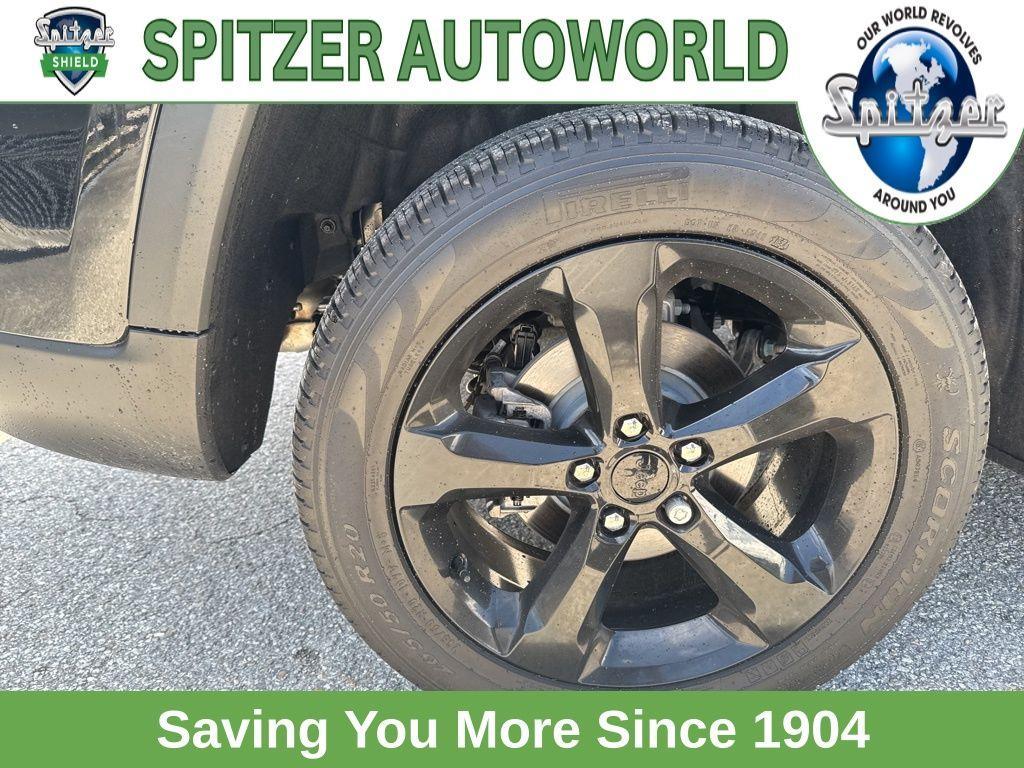 used 2025 Jeep Grand Cherokee car, priced at $38,691