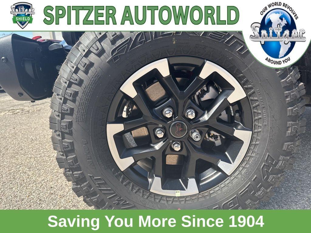 new 2025 Jeep Gladiator car, priced at $60,352