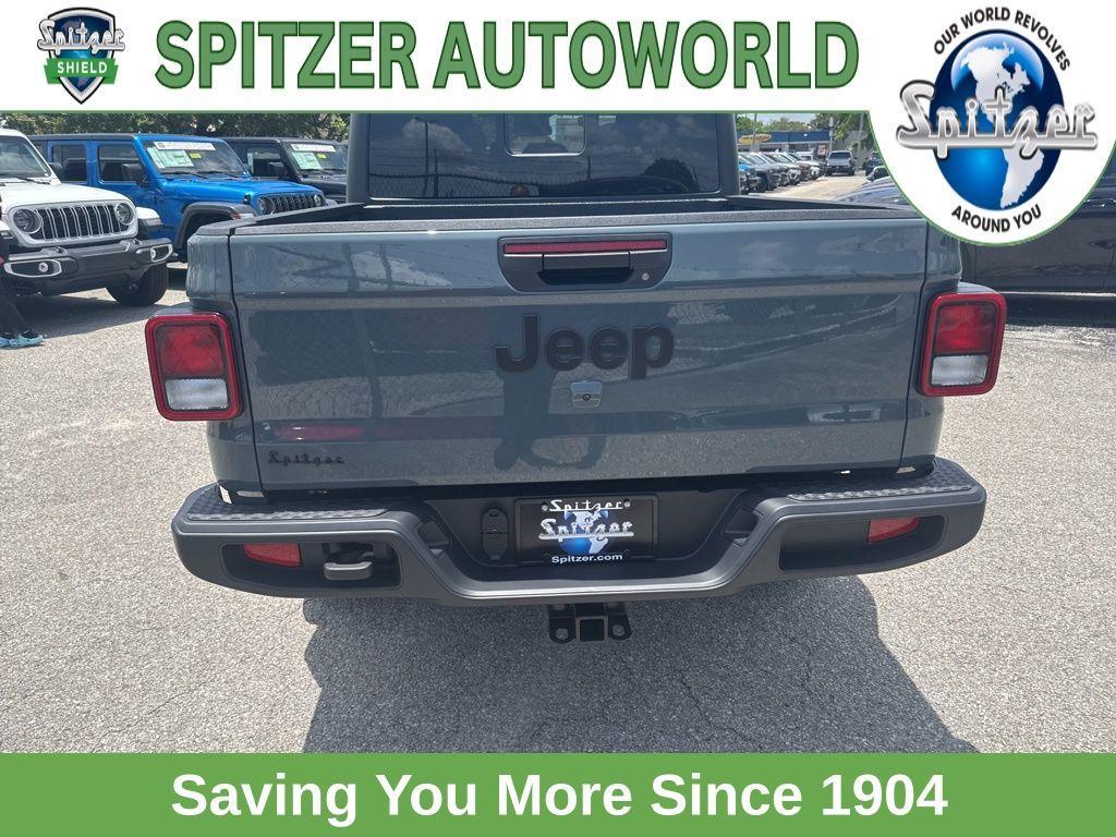 new 2025 Jeep Gladiator car, priced at $46,975