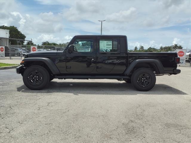 new 2024 Jeep Gladiator car