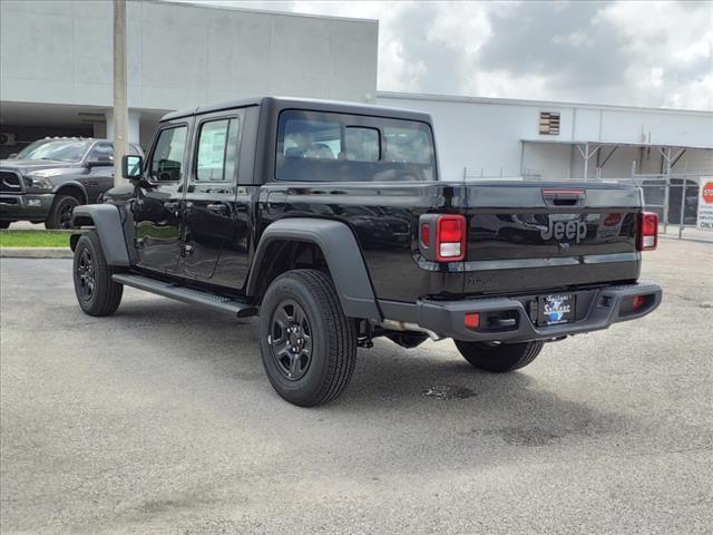 new 2024 Jeep Gladiator car