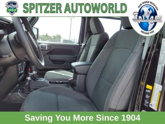 new 2024 Jeep Gladiator car, priced at $34,679