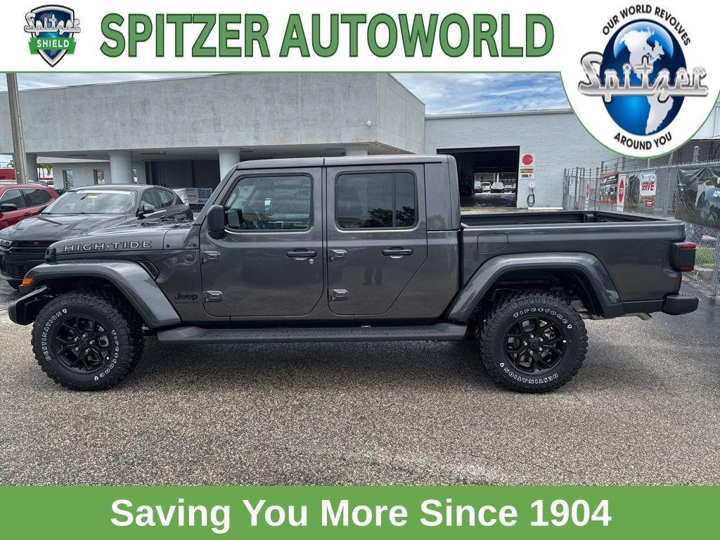 new 2025 Jeep Gladiator car, priced at $45,981